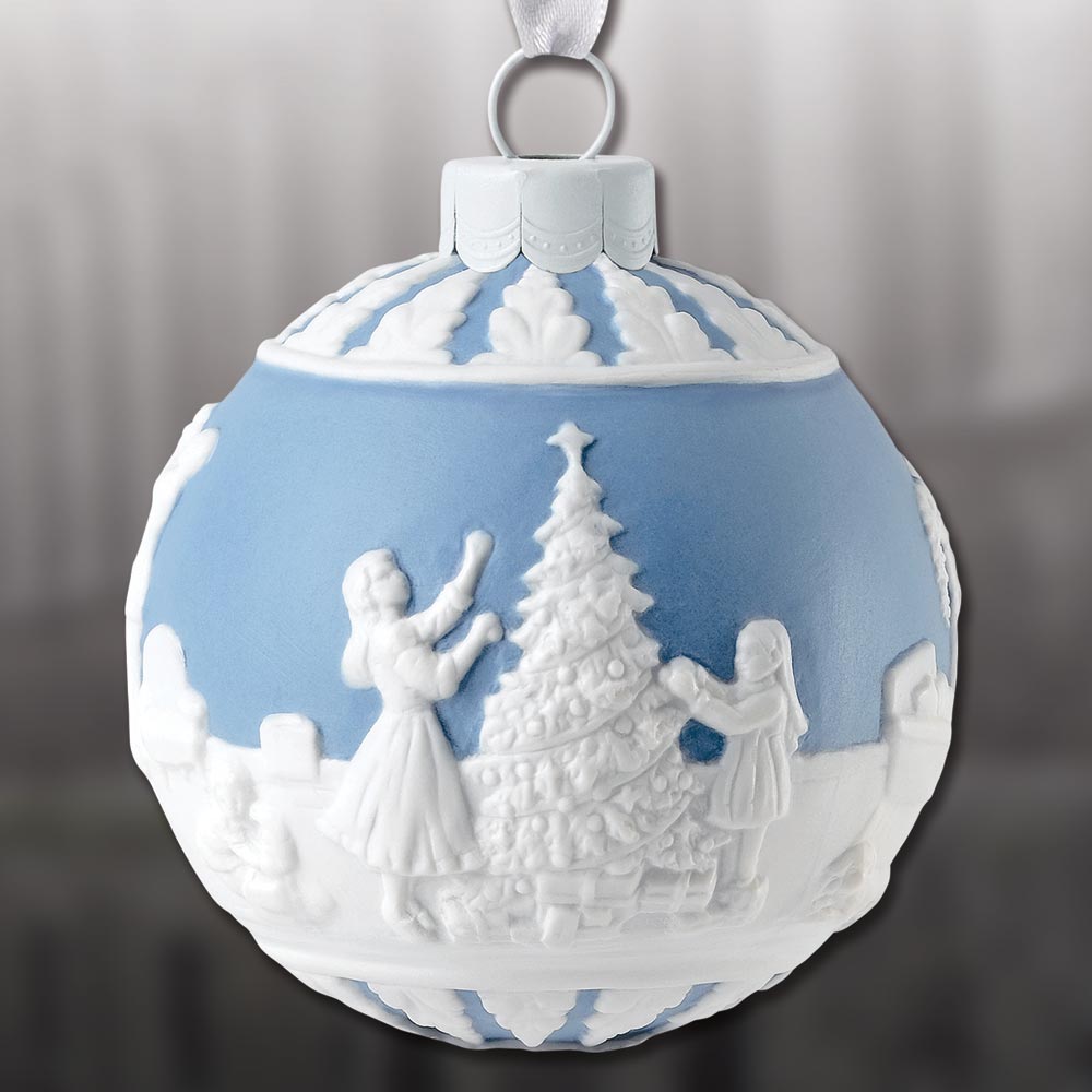 2018 Wedgwood Dressing the Tree Ball Porcelain Ornament Sterling