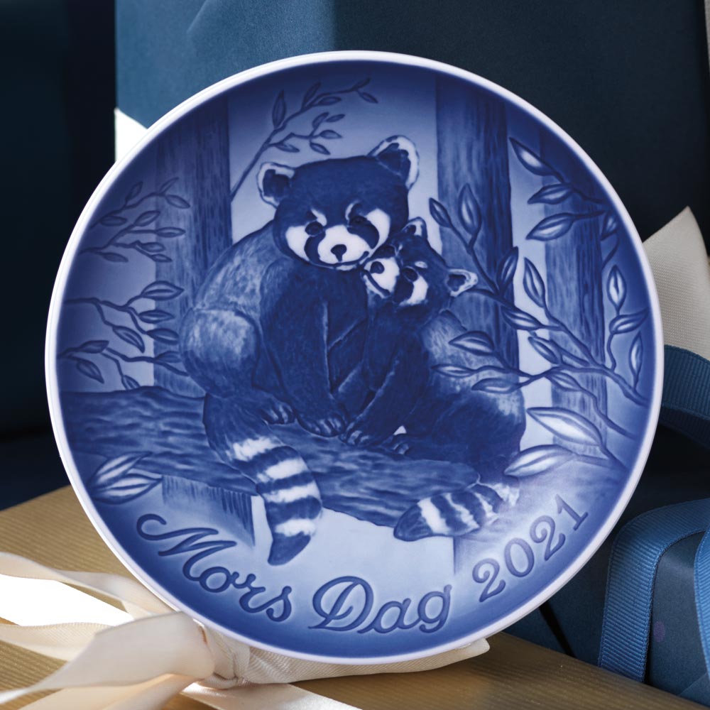 Sterling Collectables: 2021 Bing & Grondahl Annual Mother's Day Plate