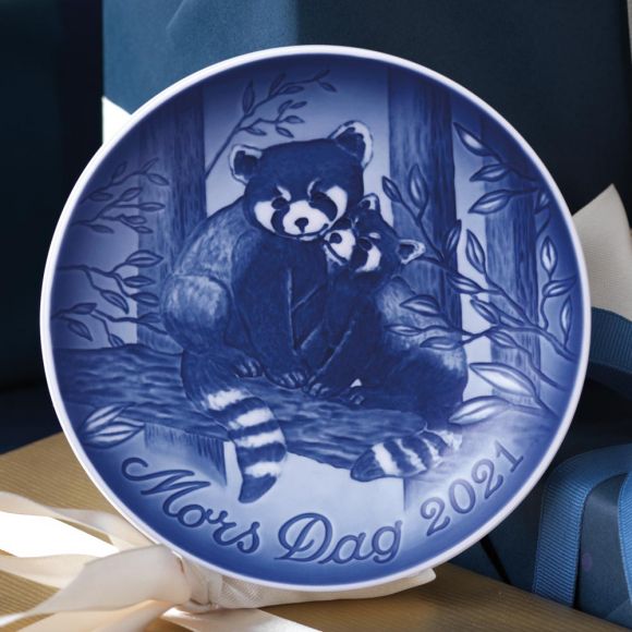 Sterling Collectables: 2021 Bing & Grondahl Annual Mother's Day Plate
