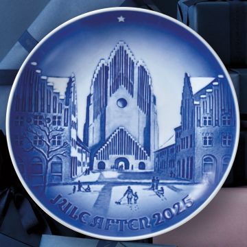 2025 Collectable Plates image