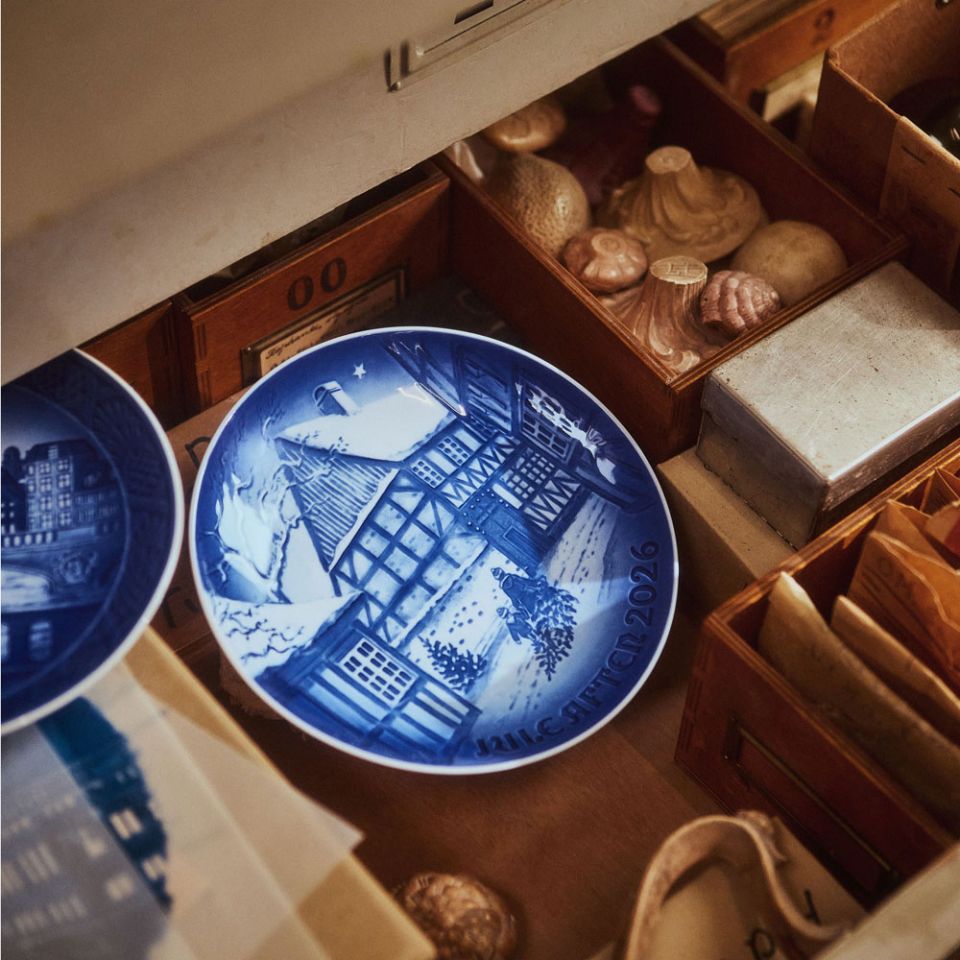 Sterling Collectables: 2026 Bing & Grondahl Annual Christmas Plate