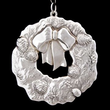 1993 American Heritage Wreath Sterling ornament image