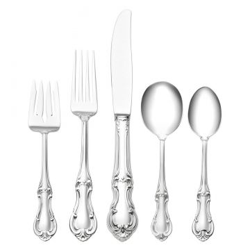 International Joan of Arc 5 Piece Place Setting with Cream Soup Spoon Sterling Silver image