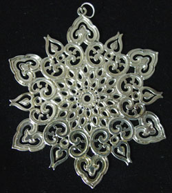Metropolitan Museum 1995 Snowflake Silverplate Ornament image