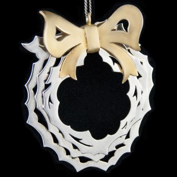 1993 Susan Gorman Wreath Sterling Ornament image